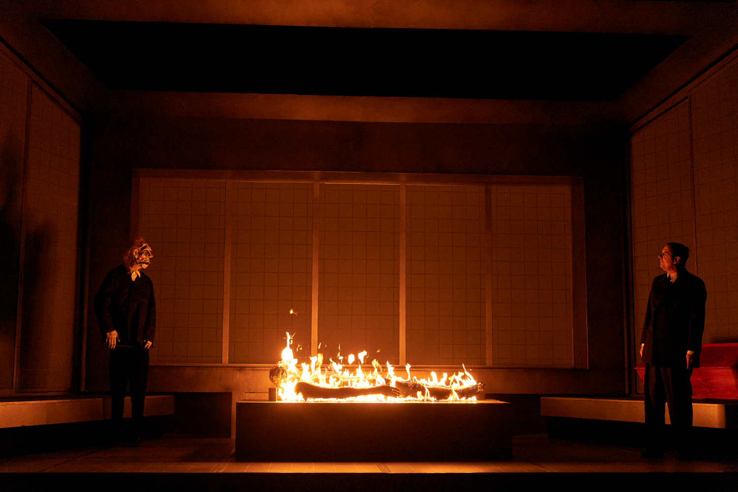 Leichenverbrenner2 1500 Matthias Horn u