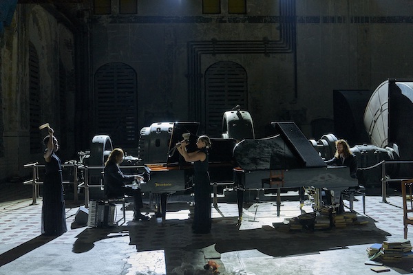 Untergang Hauses Usher Ruhrtriennale 4 560 c Matthias Horn u