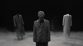 Draußen vor der Tür – Nationaltheater Weimar – Marcel Kohler macht aus Wolfgang Borcherts Stationendrama einen atmosphärisch dichten Theaterfilm