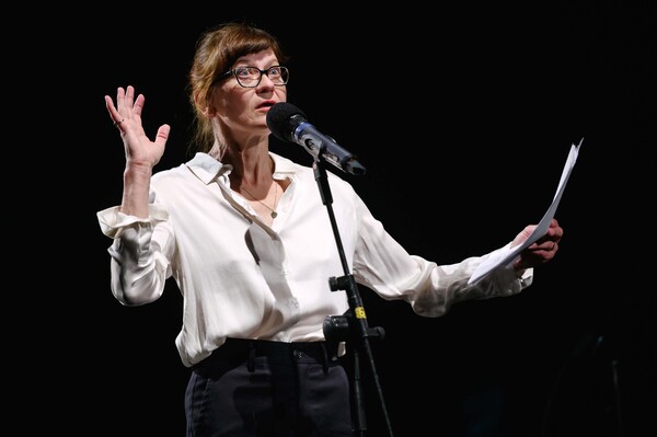 28.08.21, Weimar: &raquo;Und alle Tiere rufen: Dieser Titel rettet die Welt auch nicht mehr&laquo; von Thomas K&ouml;ck (Text) und Marie Bues (Regie) zum Kunstfest Weimar 2021. Foto: Candy Welz