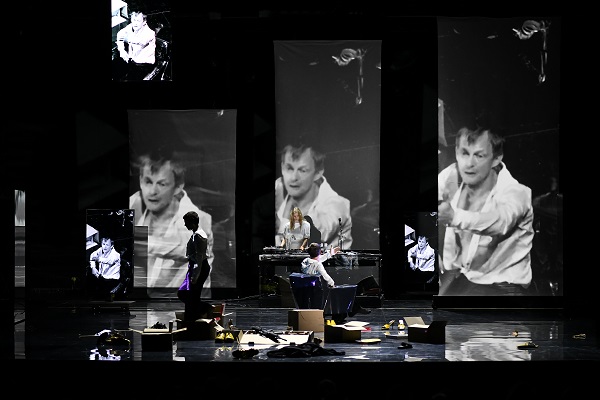 DerBesuchderaltenDame6 600 ZoeAubry u