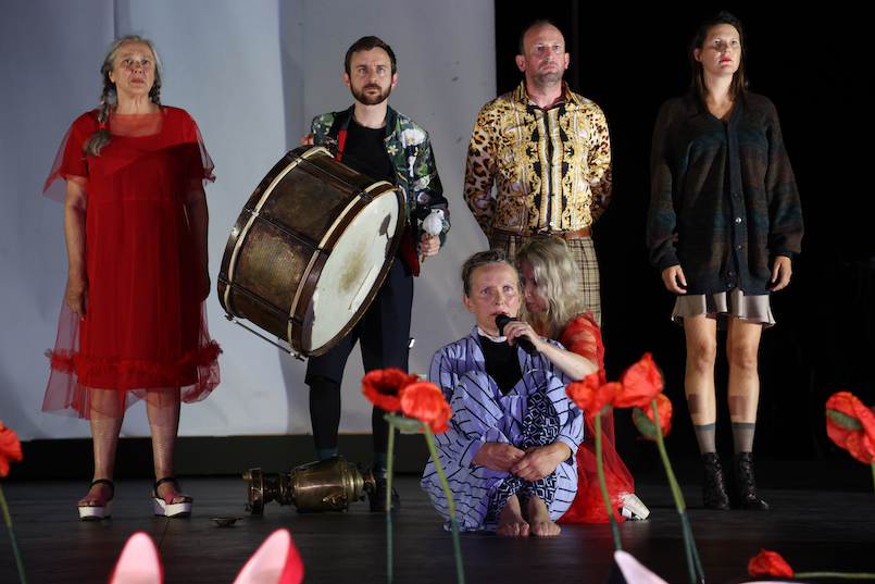 Schwestern1 805 JoergLandsberg