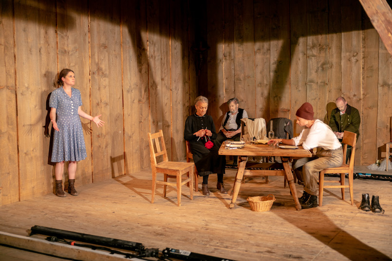 IchBleibeHier c Victor Malyshev 2