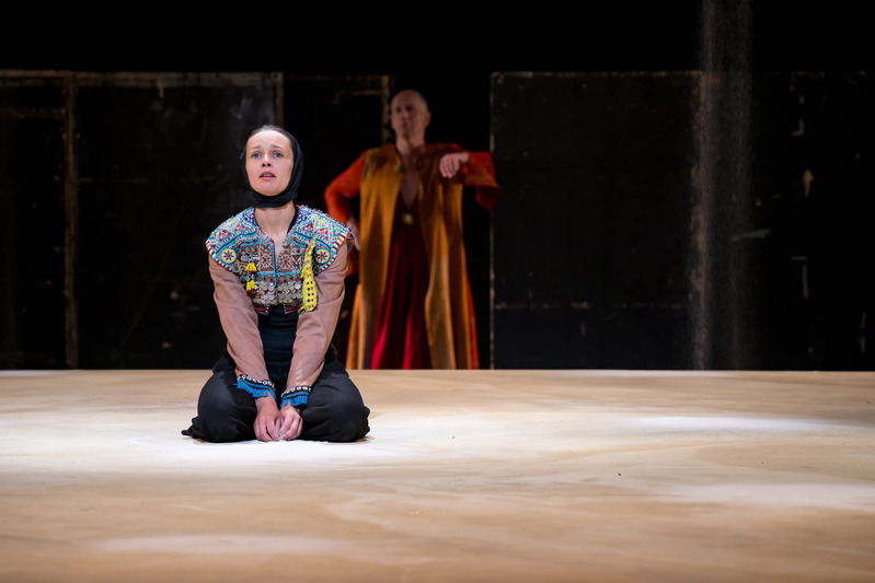 Antigone 20230913 1432 scaled 1 c Ernst Wukits u