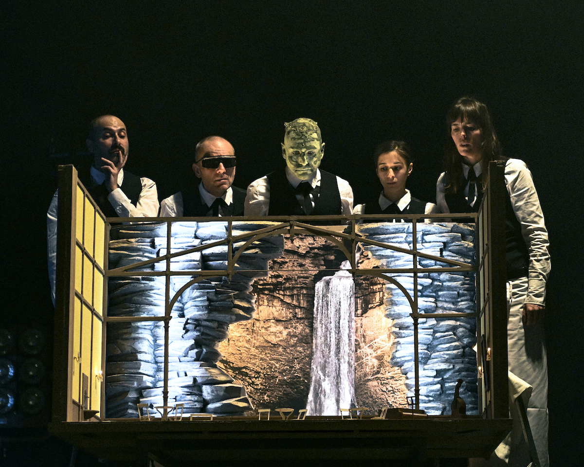 Tourist Trap 2 CHannah Gottschalk u