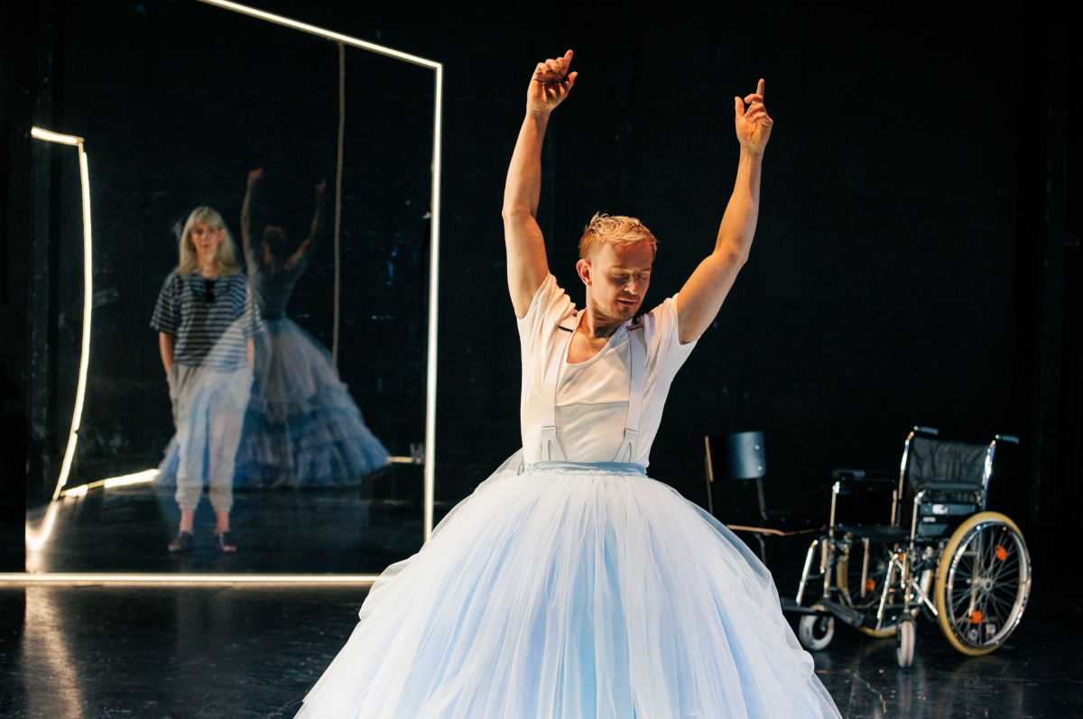 Wer hat meinen Vater umgebracht 1 1200 Felix Gruenschloss u