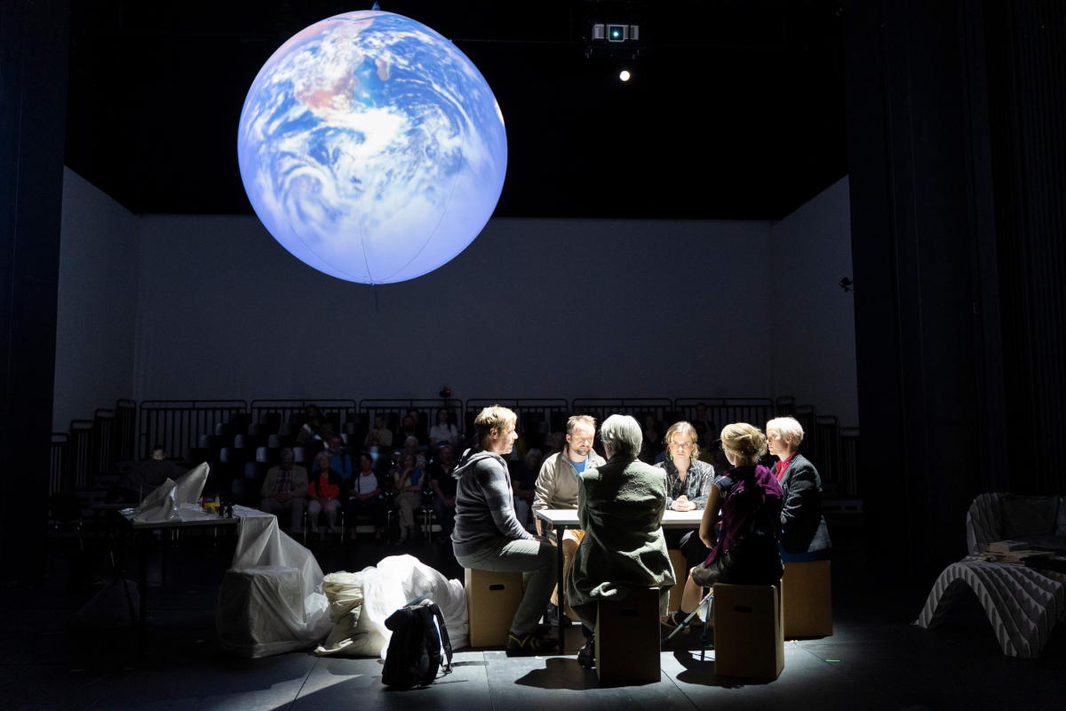 FiftyDegrees3 1200 Lena Bils u