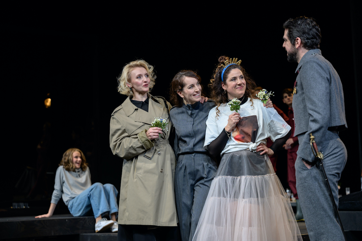 Drei Schwestern 1 CCandy Welz u