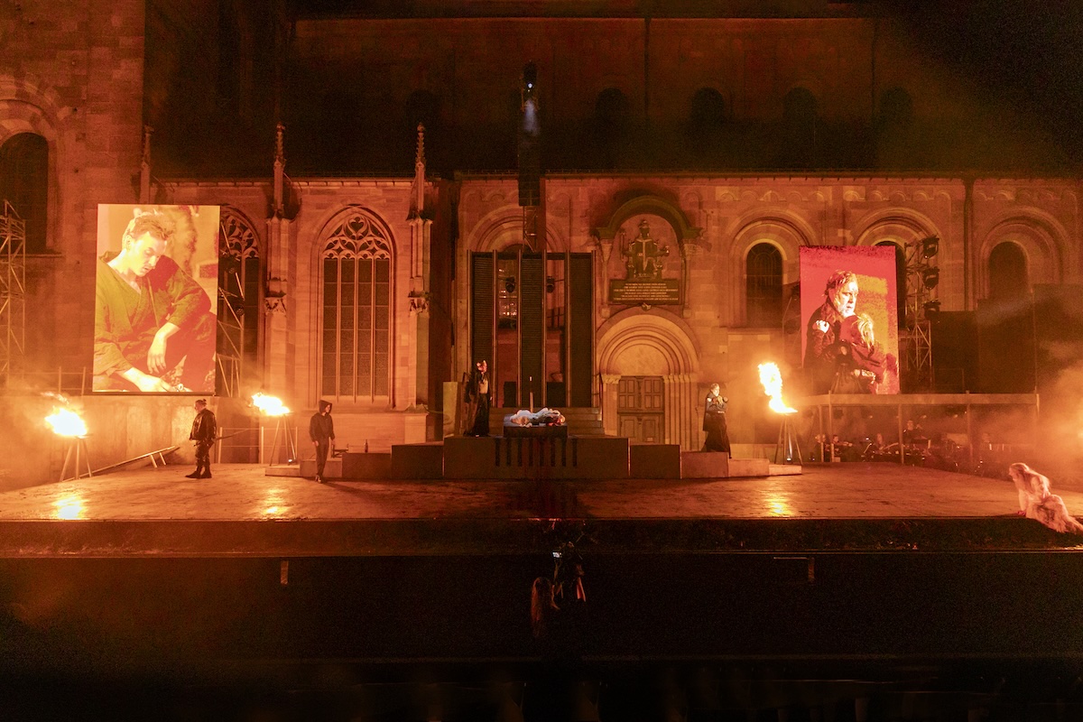 Diplomat5 1200 DavidBaltzer