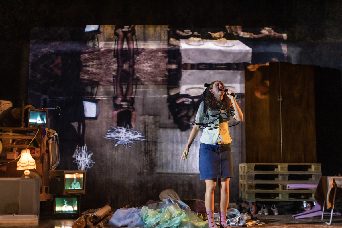 Safe House 1200 Ste Murray