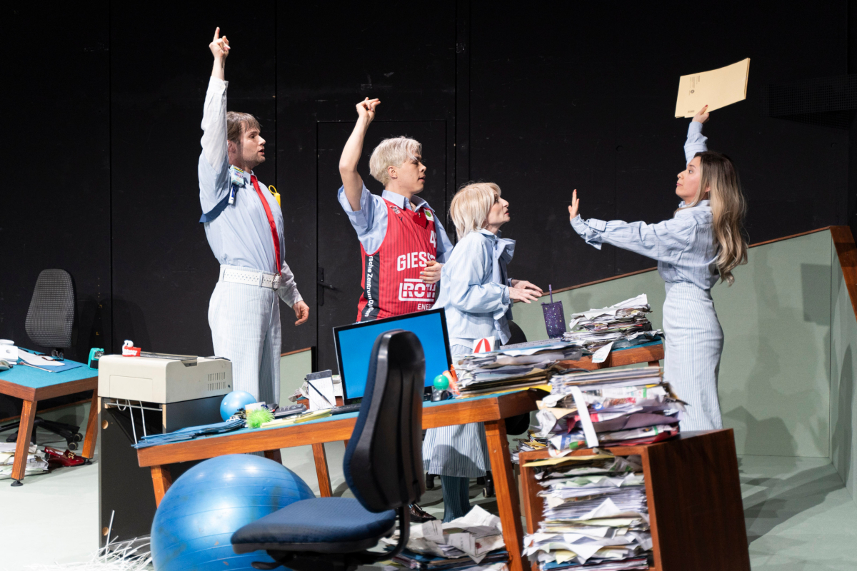 Generation Arbeit3 1200 Lena Bils u