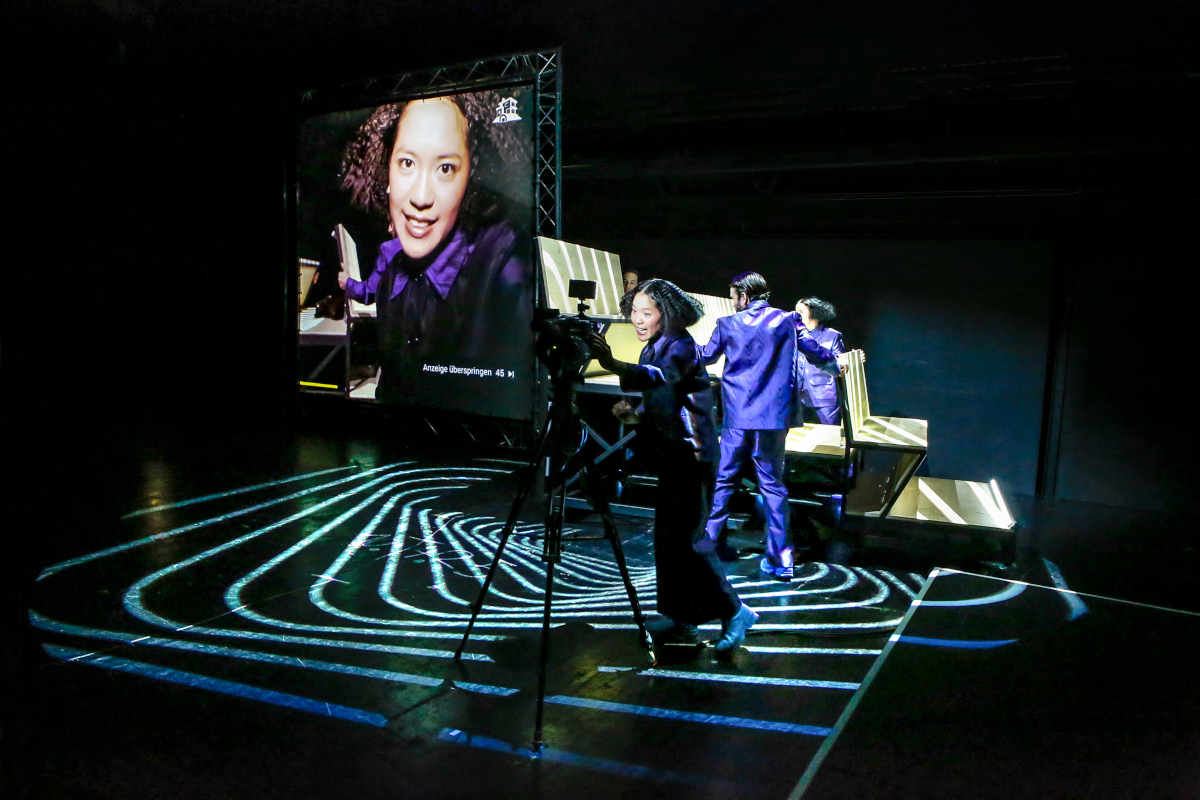 77 Versuche 4 1200 Birgit Hupfeld