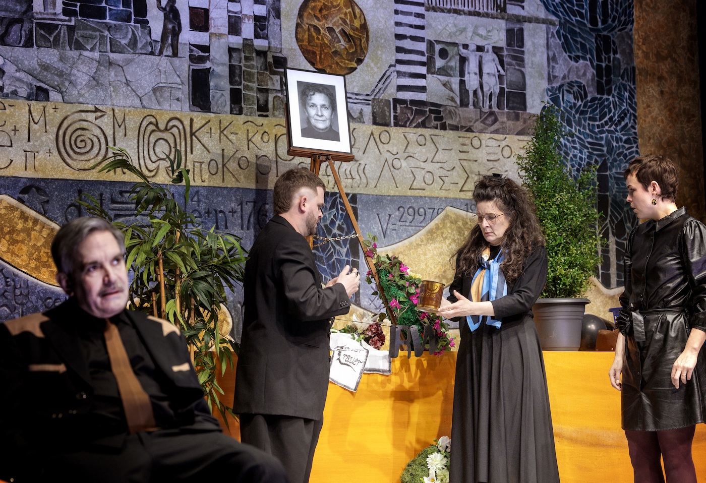 "Kulturhaus, mon amour" von Julian Hendes am Staatstheater Schwerin © Silke Winkler