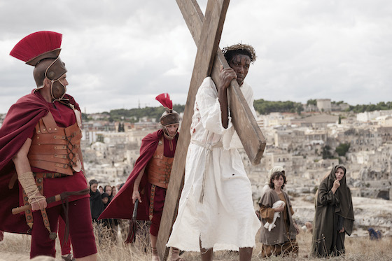 DasNeueEvangelium1 560 Fruitmarket Langfilm IIPM Photo by Armin Smailovic