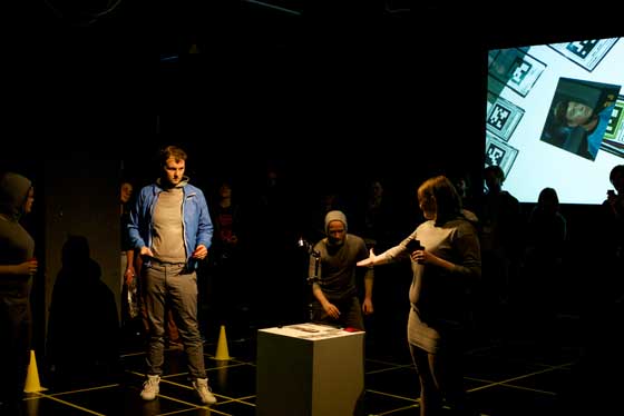 CanILeaveNow2 560 SaschaWestphal u