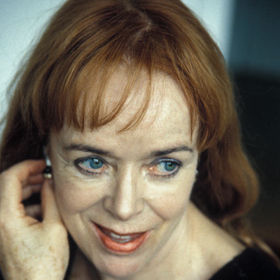 Nachruf auf die große und schier ewig junge Schauspielerin Jutta Lampe