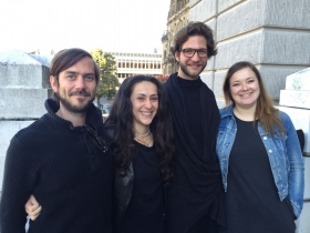 Mizgin Bilmen und Team Charlotte Salomon