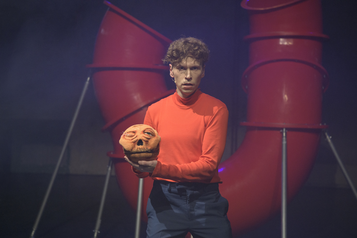 Theaterpodcast 77 Lange Raven 4 CAdrian Porikys u