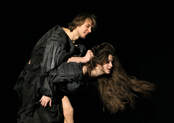 Zacharanyy 560 Molodyi Theater Kiew 2015