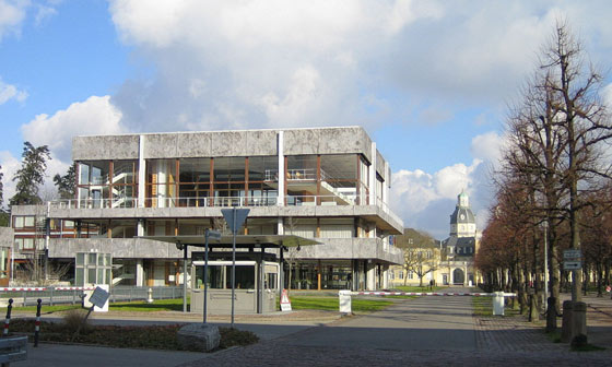 Bundesverfassungsgericht Karlsruhe 560 Wikimedia